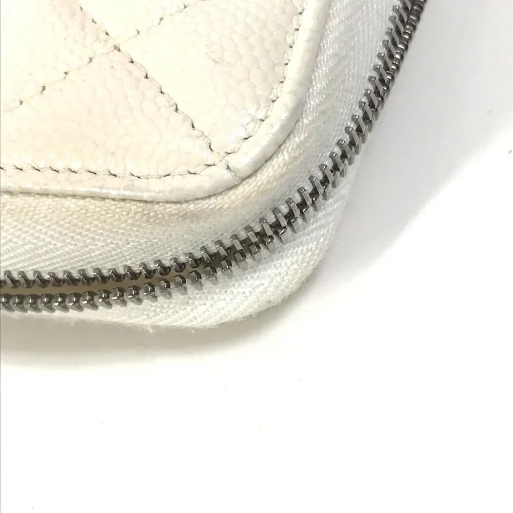 CHANEL White Caviar Leather Logo Wallet